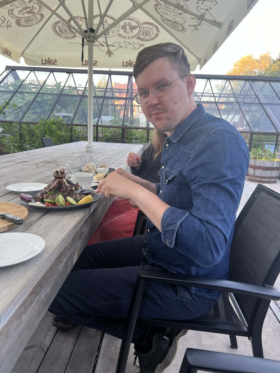 Kui pikk on Theodor?