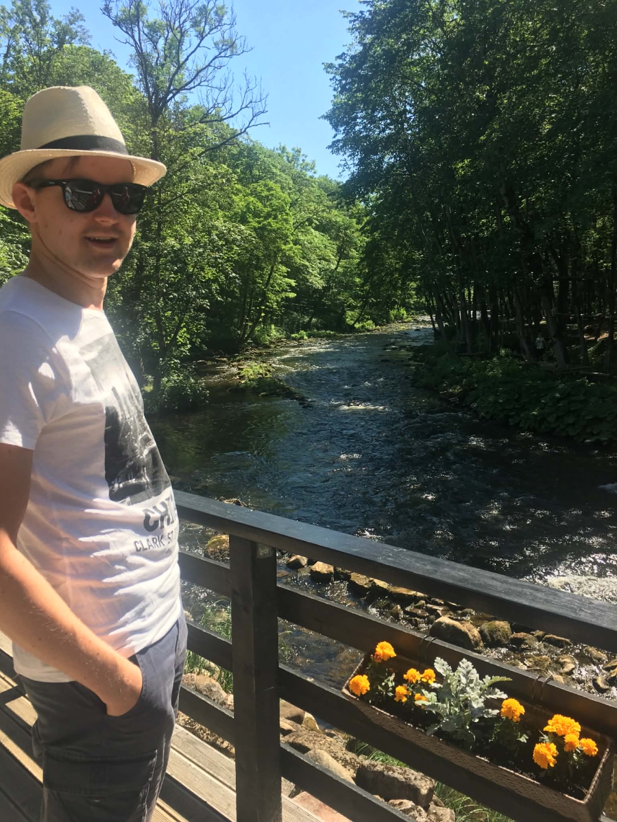 Mis sporti/ aktiivset eluviisi tegevust harrastab Theo kõige rohkem?