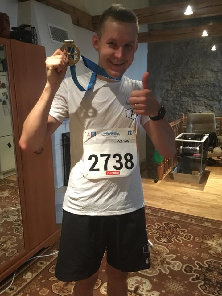 Mitu korda on Theodor maratoni jooksnud võistlustel?